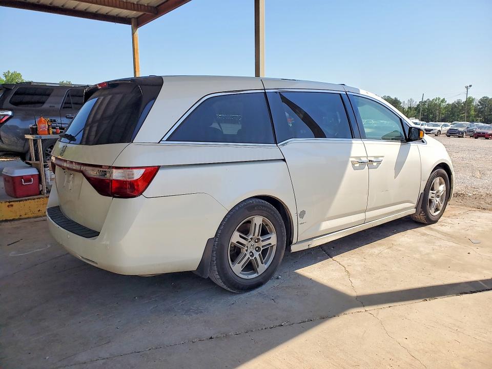 2013 Honda Odyssey VIN 5FNRL5H90DB008959 COPART salvage auction — MECHANICAL, Al - Certificate Of Title, sold $950 on 2026-07-09 (photo 3)