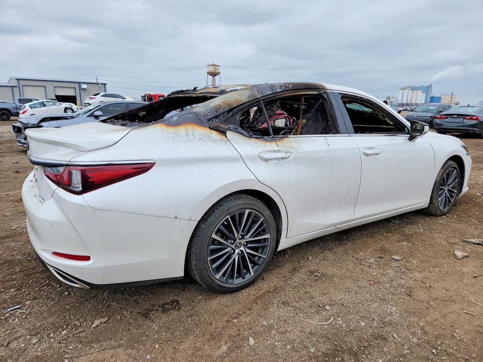2022 Lexus Es 350 VIN 58ADZ1B10NU115639 COPART salvage auction — BURN, Il - Salvage Certificate, sold $9,200 on 2026-07-08 (photo 3)