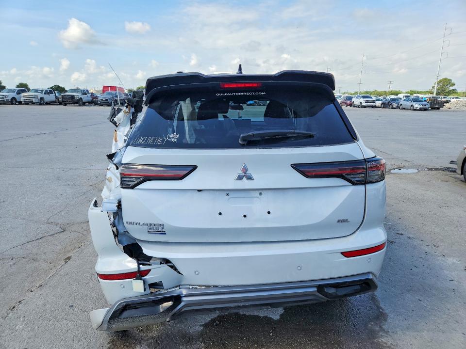2025 Mitsubishi Outlander VIN JA4J3WA89SZ014345 COPART salvage auction — SIDE, Salvage Title, sold $6,000 on 2026-07-22 (photo 6)