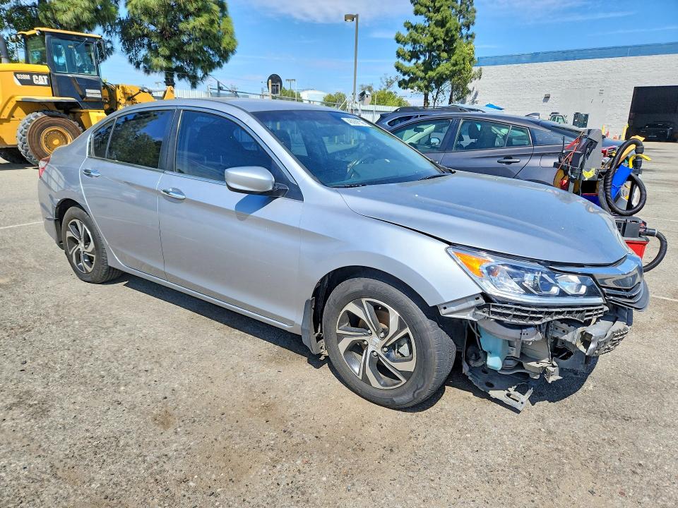 2017 Honda Accord VIN 1HGCR2F34HA044784 COPART salvage auction — FRONT END, Salvage Title, sold $200 on 2026-07-21 (photo 4)
