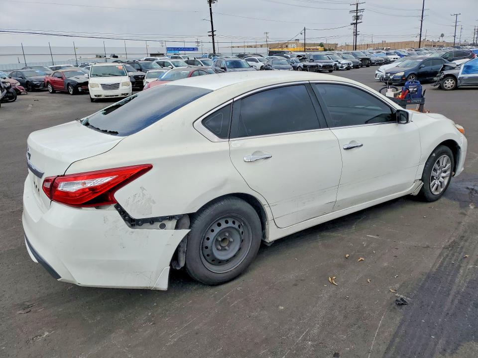 2017 Nissan Altima VIN 1N4AL3AP7HC474116 COPART salvage auction — REAR END, Ca - Dis/Dlr/Exp Only Clean Title, sold $1,300 on 2026-08-03 (photo 3)