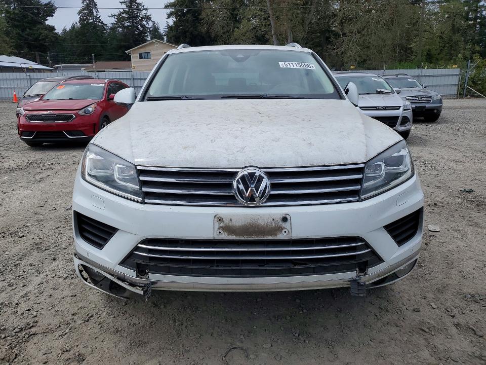 2016 Volkswagen Touareg VIN WVGEF9BP9GD010835 COPART salvage auction — FRONT END, Wa - Vehicle Cert Of Ownership-Titl, sold $2,950 on 2026-07-10 (photo 5)