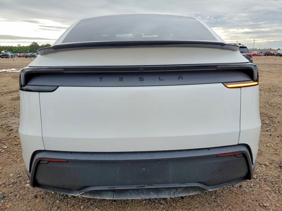 2026 Tesla Model y VIN 7SAYGDED8TA491988 COPART salvage auction — FRONT END, Tx - Salvage Vehicle Title, sold $24,500 on 2026-07-10 (photo 6)