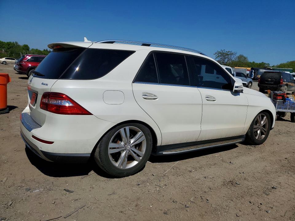 2013 Mercedes-benz Ml-class VIN 4JGDA5HB6DA137621 COPART salvage auction — MINOR DENT/SCRATCHES, MD - CERTIFICATE OF TITLE, sold $4,700 on 2026-07-02 (photo 3)