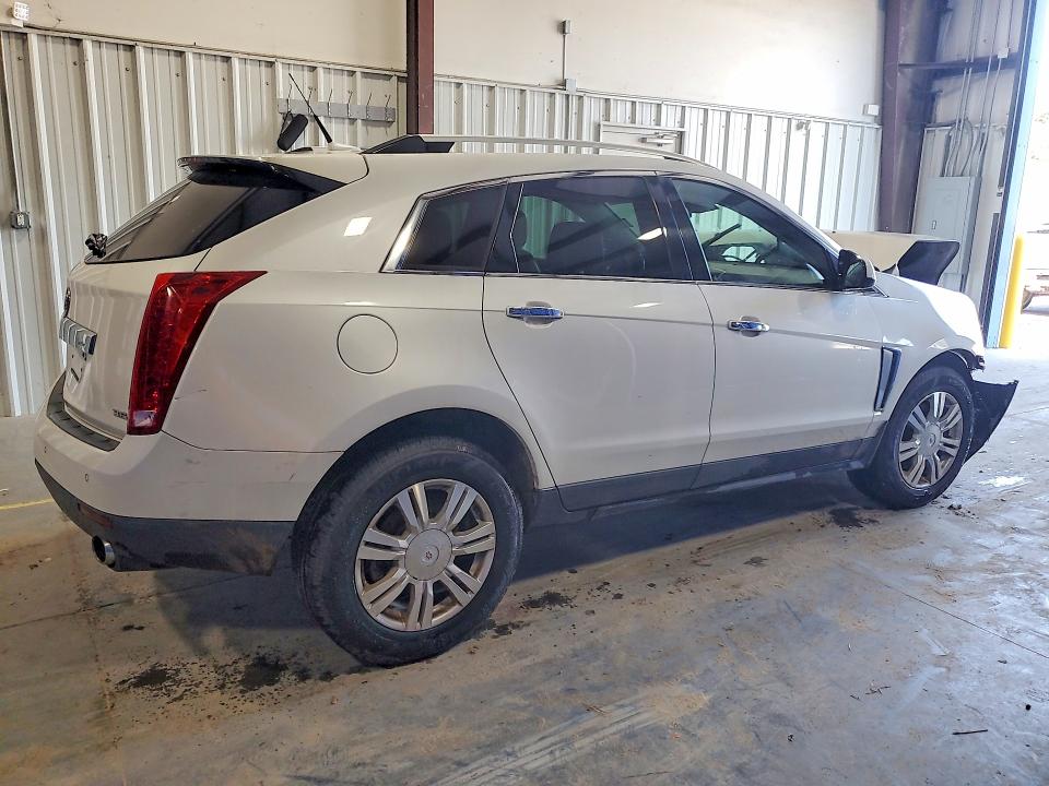 2014 Cadillac Srx VIN 3GYFNBE3XES630418 COPART salvage auction — FRONT END, SC - CERT OF TITLE-SALVAGE, sold $200 on 2026-07-09 (photo 3)