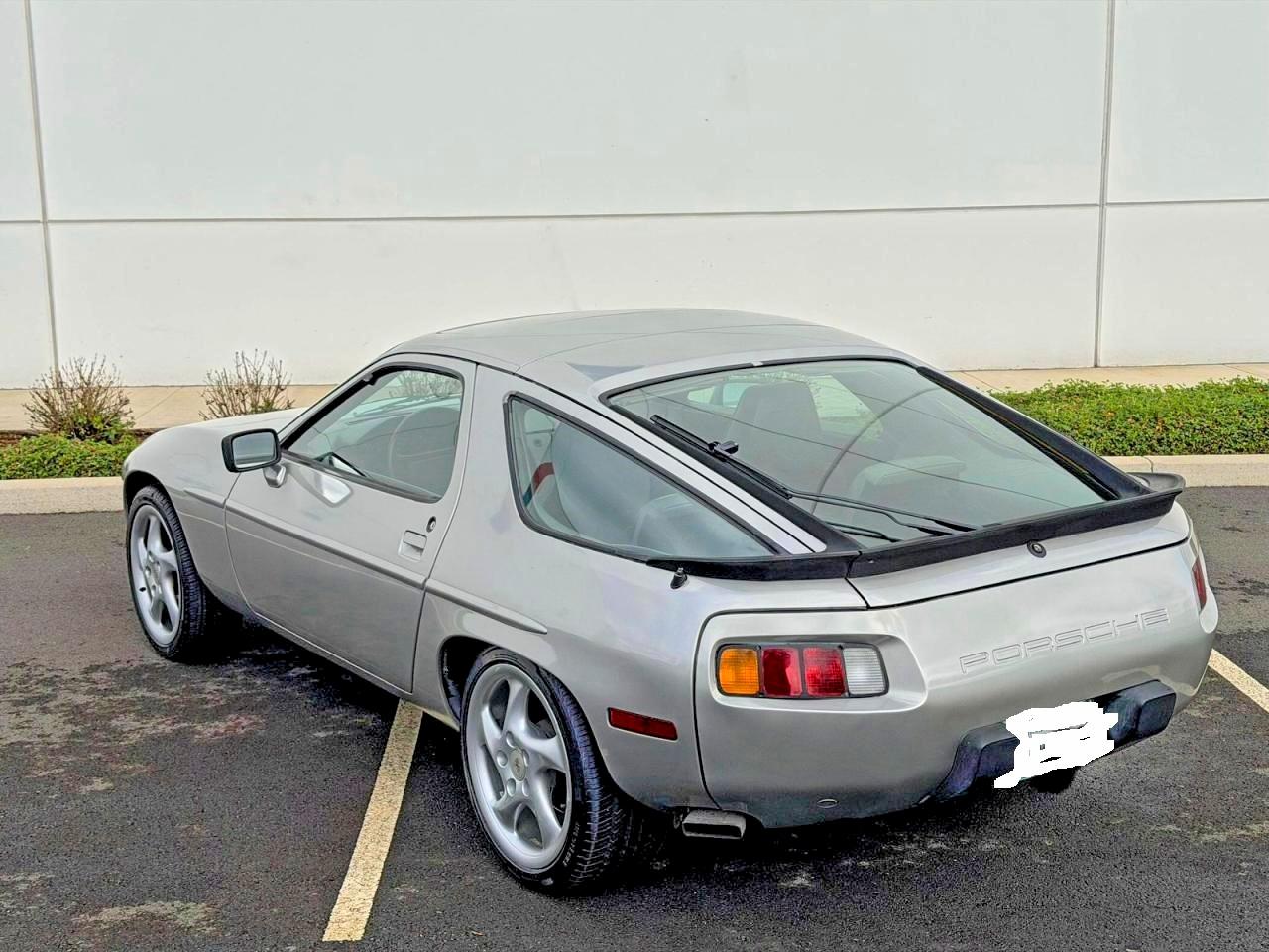 1982 Porsche 928 VIN WP0JA092XCS820309 COPART salvage auction — Minor Dent/Scratches, WA - VEHICLE CERT OF OWNERSHIP-TITL (P), sold $3,100 on 2026-04-22 (photo 3)