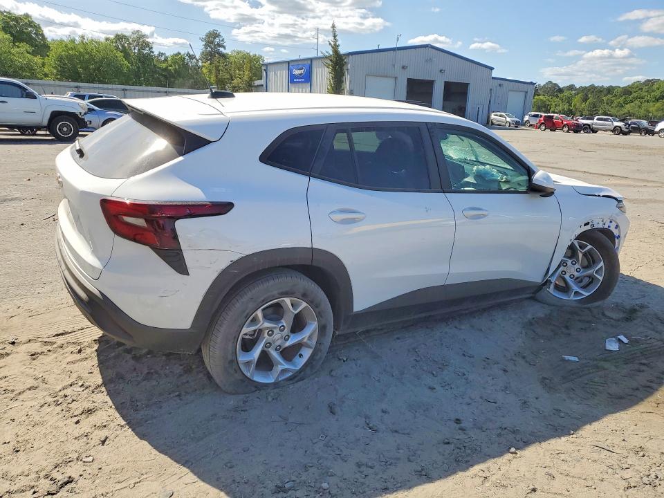 2026 Chevrolet Trax VIN KL77LFEP5TC016032 COPART salvage auction — FRONT END, GA - CERT OF TITLE-SALVAGE, sold $3,250 on 2026-07-27 (photo 3)