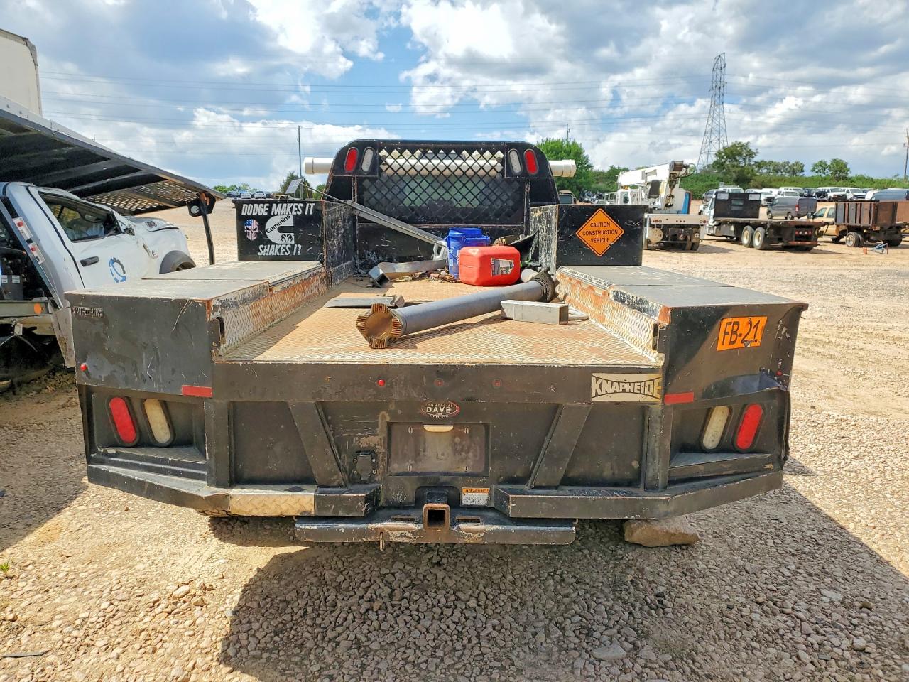 2017 Ram 5500 VIN 3C7WRNFL1HG658497 COPART salvage auction — Mechanical, NC - DLR ONLY-CLEAN/OVER 25% DAMAGE, sold $2,600 on 2026-04-27 (photo 6)