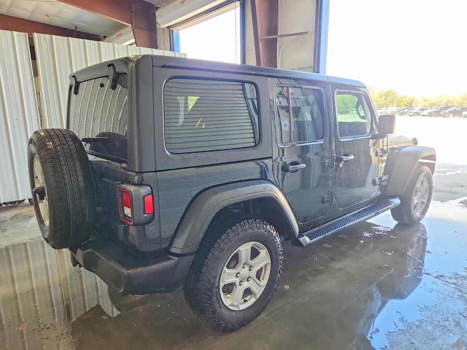 2021 Jeep Wrangler unlimited VIN 1C4HJXDG9MW519583 COPART salvage auction — NORMAL WEAR, IL - CERTIFICATE OF TITLE, sold $16,500 on 2026-07-16 (photo 3)