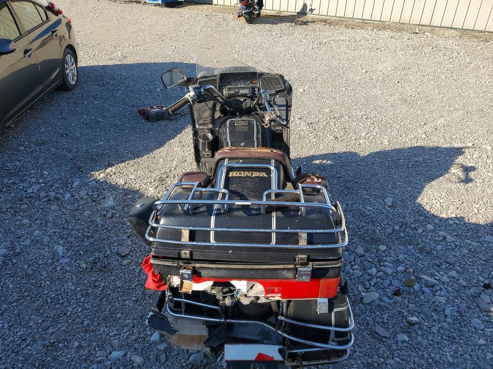 1986 Honda Gl1200 VIN 1HFSC141XGA205988 COPART salvage auction — ROLLOVER, Id - Salvage Certificate Of Title, sold $30 on 2026-07-09 (photo 4)