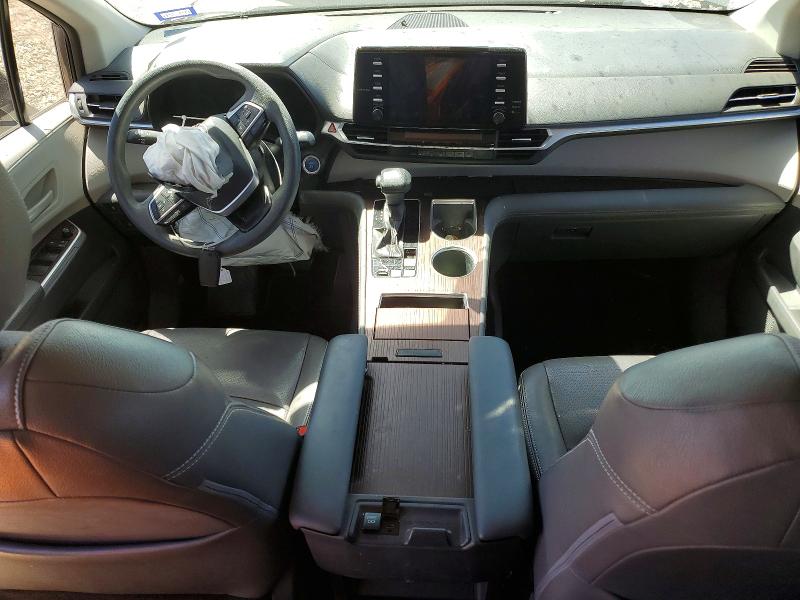 2021 Toyota Sienna VIN 5TDKRKEC7MS052290 COPART salvage auction — FRONT END, Tx - Salvage Vehicle Title, sold $9,000 on 2026-07-21 (photo 8)