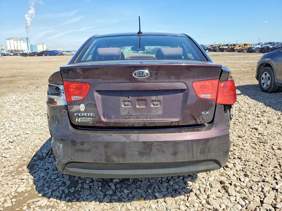 2010 Kia Forte VIN KNAFU4A28A5310176 COPART salvage auction — REAR END, Il - Salvage Certificate, sold $225 on 2026-07-06 (photo 6)