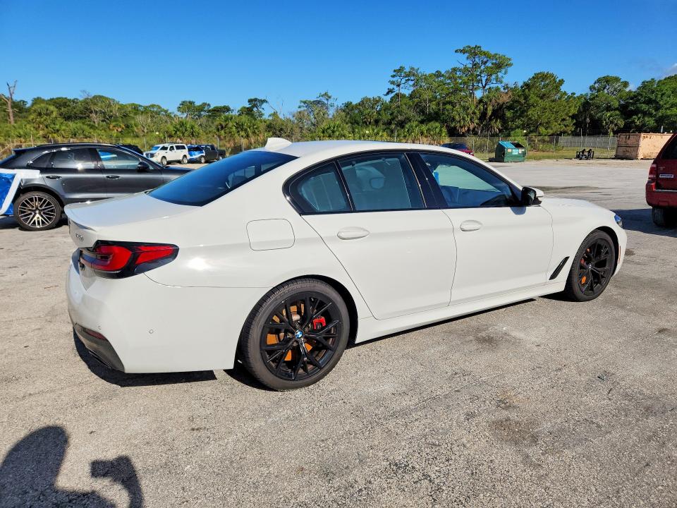 2022 BMW 5er VIN WBA73BJ09NCJ90383 COPART salvage auction — WATER/FLOOD, Salvage Title, sold $16,800 on 2026-07-15 (photo 3)
