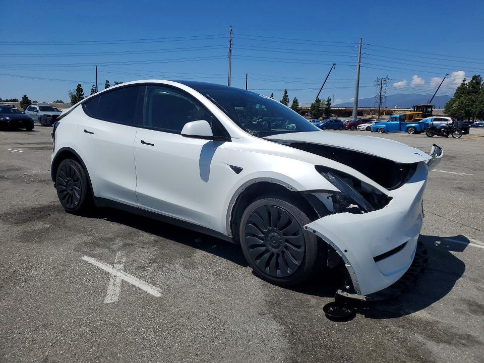 2021 Tesla Model y VIN 5YJYGDED5MF105920 COPART salvage auction — FRONT END, Ca - Salvage Certificate, sold $3,900 on 2026-07-02 (photo 4)