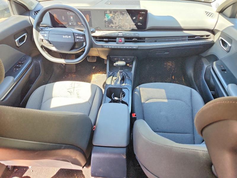 2025 Kia K4 VIN 3KPFT4DE1SE093734 COPART salvage auction — WATER/FLOOD, HI - CERTIFICATE OF SALVAGE, sold $6,400 on 2026-07-27 (photo 8)