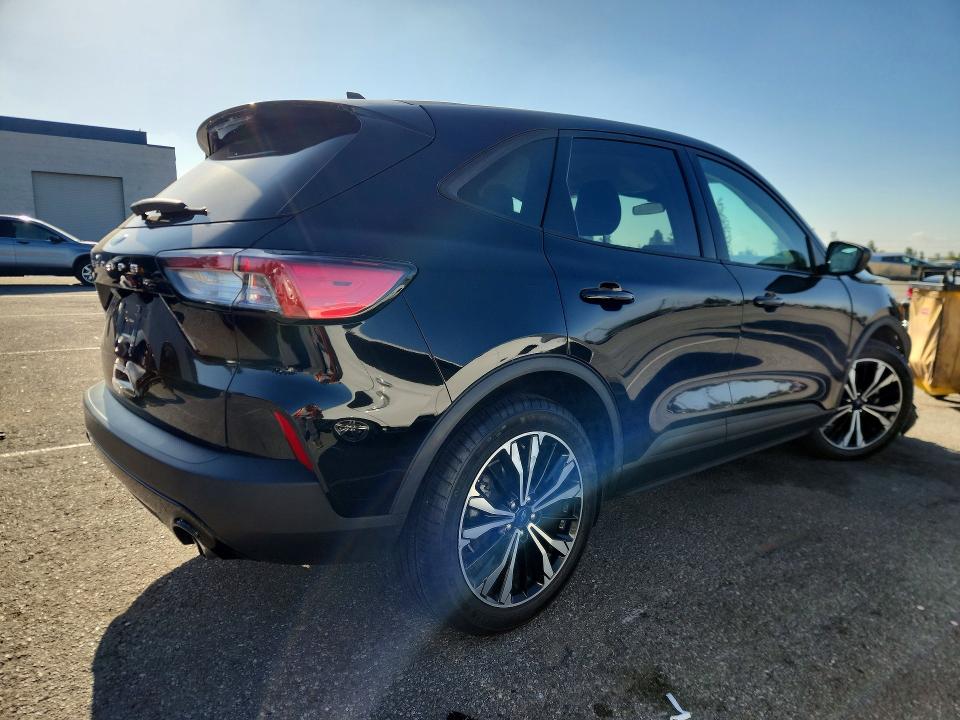 2021 Ford Escape VIN 1FMCU0G62MUA35063 COPART salvage auction — FRONT END, Ca - Salvage Certificate, sold $2,100 on 2026-07-02 (photo 3)