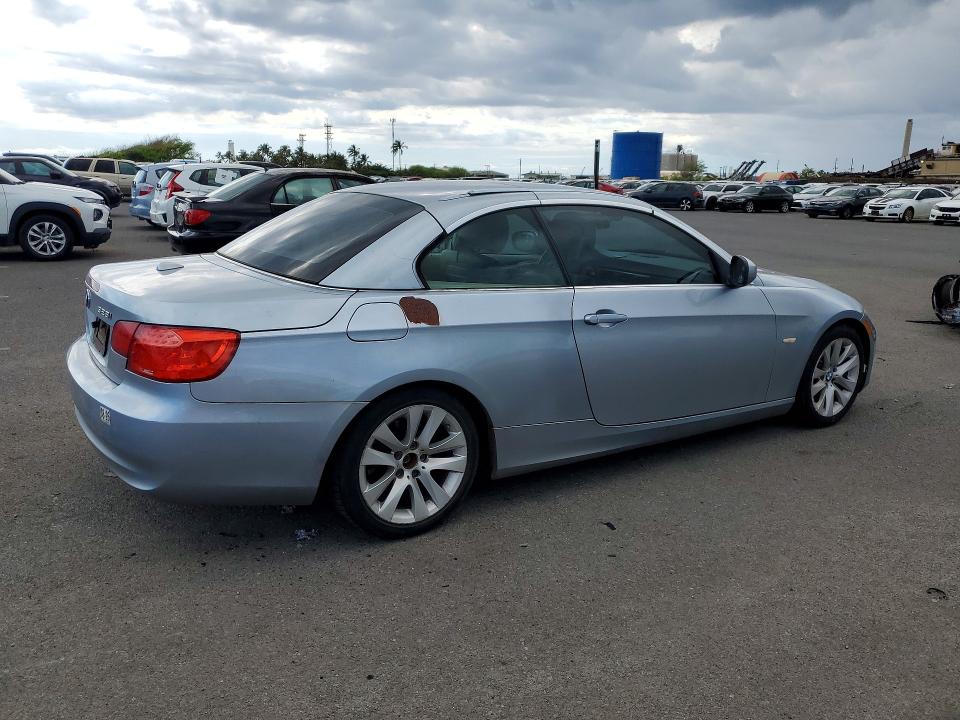 2011 BMW 3er VIN WBADW3C58BE539770 COPART salvage auction — WATER/FLOOD, Hi - Certificate Of Salvage, sold $35 on 2026-08-03 (photo 3)