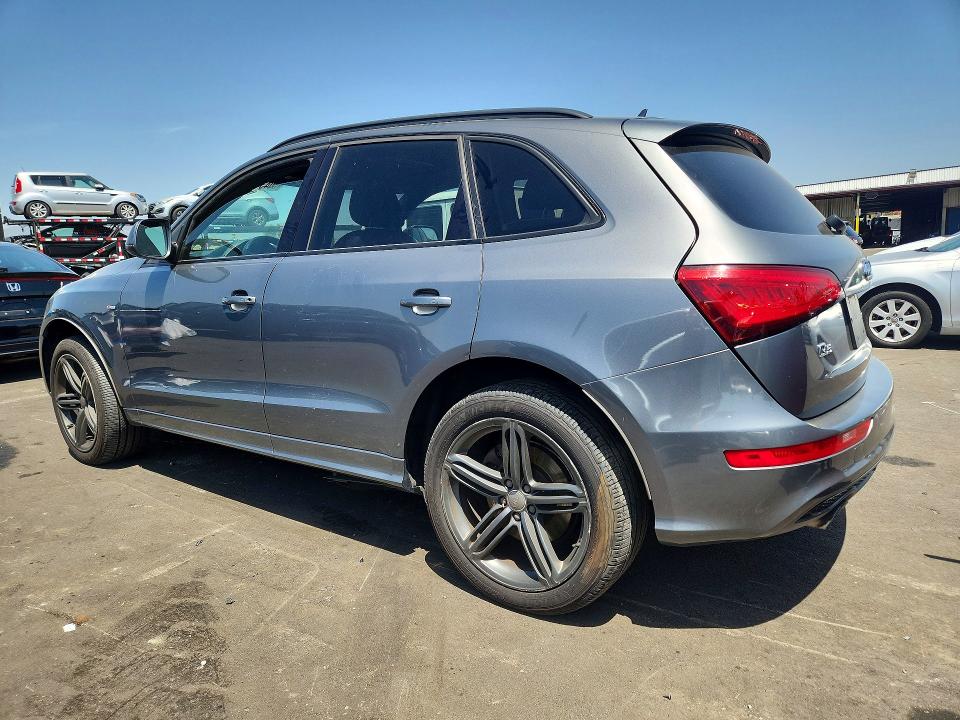 2014 Audi Q5 VIN WA1WGAFP2EA043136 COPART salvage auction — MINOR DENT/SCRATCHES, Va - Certificate Of Title, sold $1,900 on 2026-07-21 (photo 2)