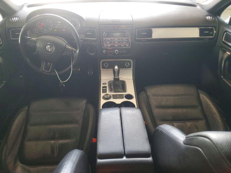 2017 Volkswagen Touareg VIN WVGRF7BP1HD000355 COPART salvage auction — MINOR DENT/SCRATCHES, Wv - Certificate Of Title (P), sold $4,750 on 2026-07-08 (photo 8)