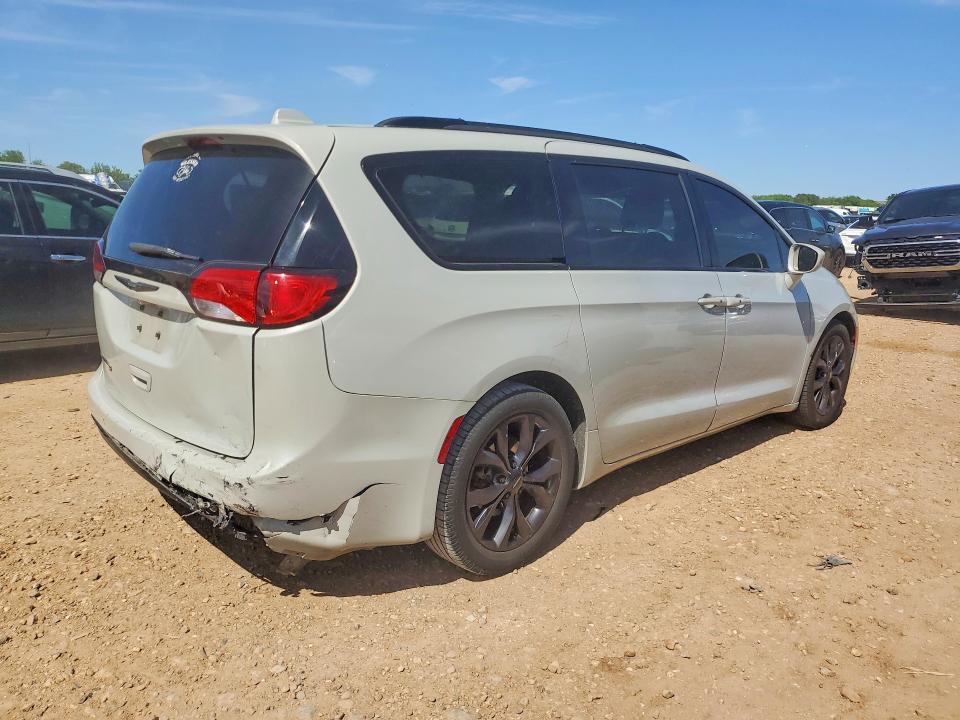 2020 Chrysler Pacifica VIN 2C4RC1FG1LR173500 COPART salvage auction — REAR END, Tx - Salvage Vehicle Title, sold $3,500 on 2026-07-09 (photo 3)