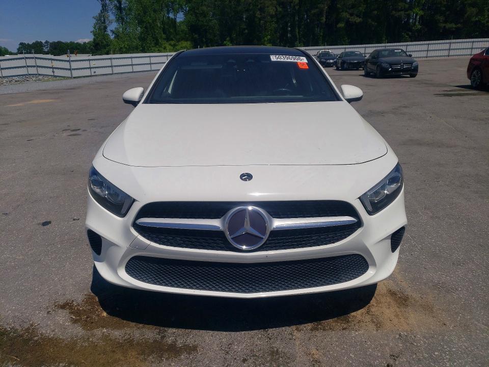 2019 Mercedes-benz VIN WDD3G4FB3KW002971 COPART salvage auction — SIDE, Nc - Salvage Certificate Of Title, sold $4,050 on 2026-07-21 (photo 5)