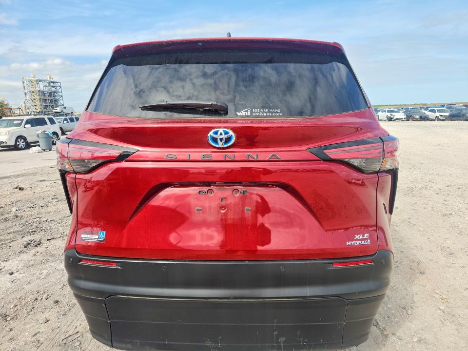2022 Toyota Sienna VIN 5TDJRKEC2NS091334 COPART salvage auction — BURN, La - Cert Of Title-Salvage, sold $5,000 on 2026-07-29 (photo 6)
