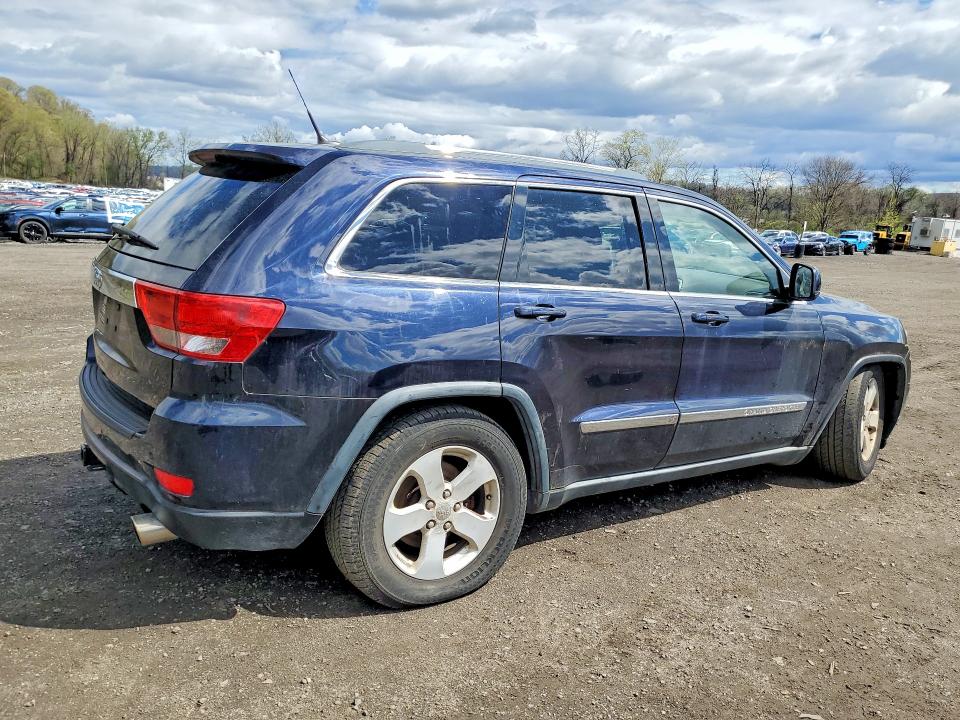 2011 Jeep Grand cherokee VIN 1J4RR4GT7BC516730 COPART salvage auction — MINOR DENT/SCRATCHES, Pa - Cert Of Title, sold $850 on 2026-07-09 (photo 3)