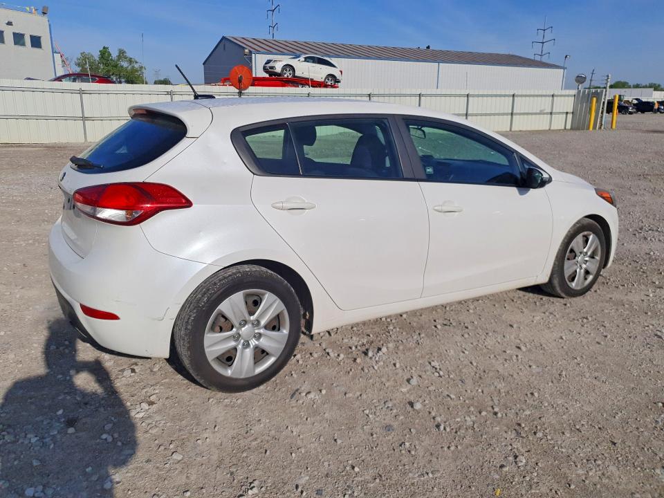 2016 Kia Forte VIN KNAFK5A85G5584024 COPART salvage auction — VANDALISM, Oh - Cert Of Title-Salvage, sold $1,050 on 2026-07-31 (photo 3)
