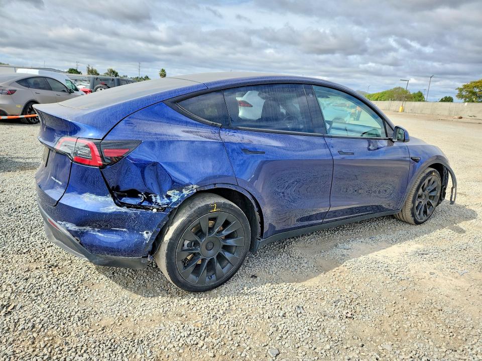 2022 Tesla Model y VIN 7SAYGDEEXNA021778 COPART salvage auction — FRONT END, Ca - Salvage Certificate, sold $8,100 on 2026-07-24 (photo 3)