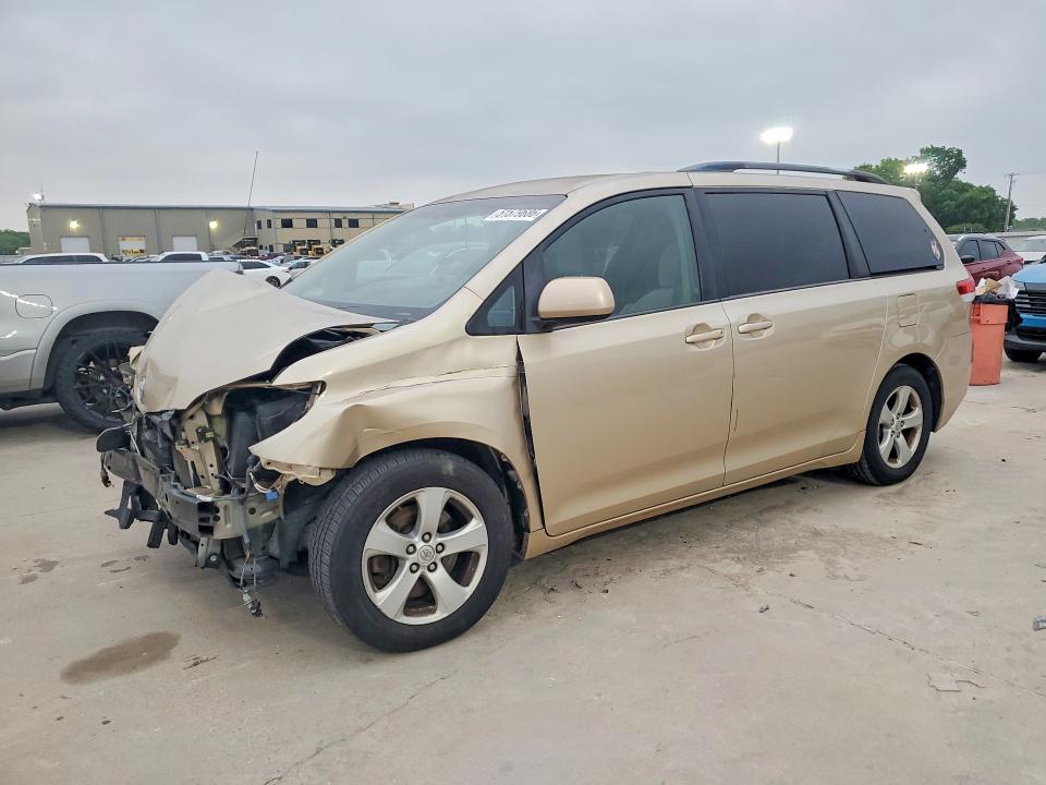 2013 Toyota Sienna VIN 5TDKK3DC2DS295386 COPART salvage auction — FRONT END, Tx - Salvage Vehicle Title, sold $1,450 on 2026-07-20 (photo 1)