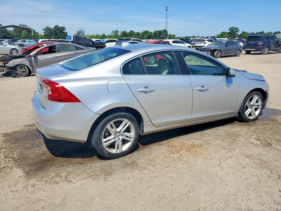 2014 Volvo S60 VIN YV1612FS2E1289955 COPART salvage auction — NORMAL WEAR, FL - CERTIFICATE OF TITLE, sold $250 on 2026-07-24 (photo 3)