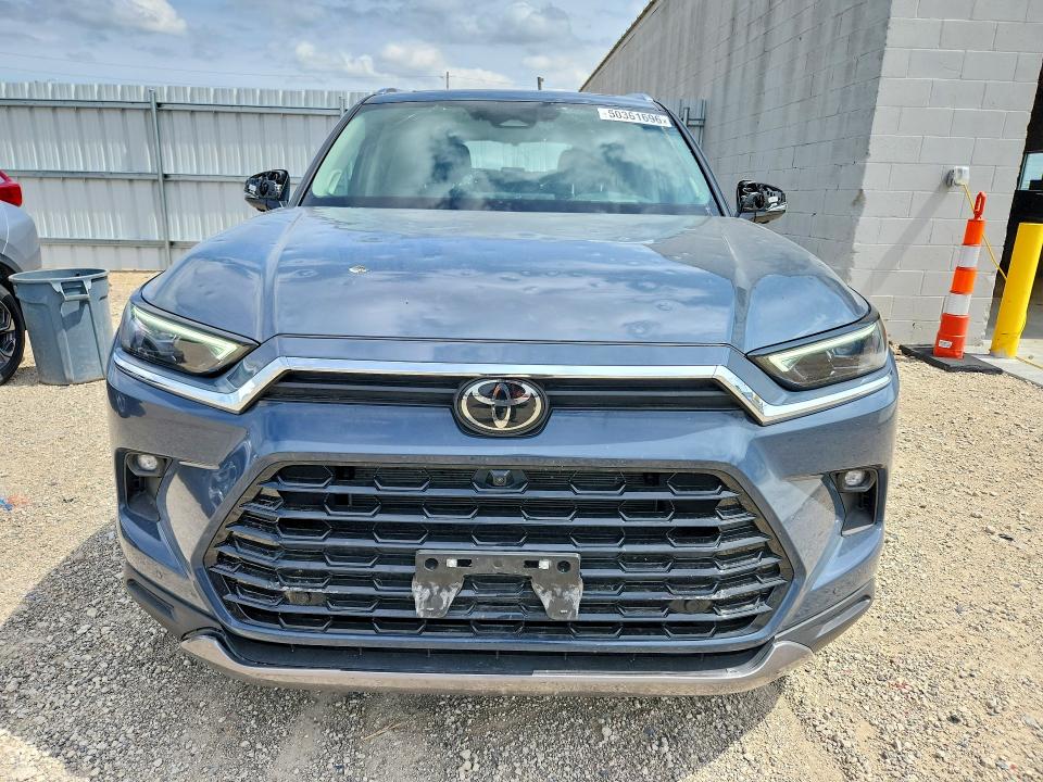 2025 Toyota Highlander VIN 5TDAAAB53SS089711 COPART salvage auction — HAIL, IA - CERT OF TITLE-SALVAGE TITLE, sold $12,900 on 2026-07-22 (photo 5)