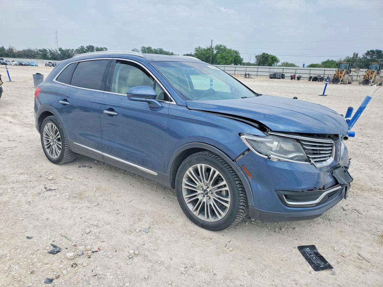 2018 Lincoln MKX VIN 2LMPJ6LR0JBL48311 COPART salvage auction — Front End, TX - SALVAGE VEHICLE TITLE, sold $2,100 on 2026-06-25 (photo 4)