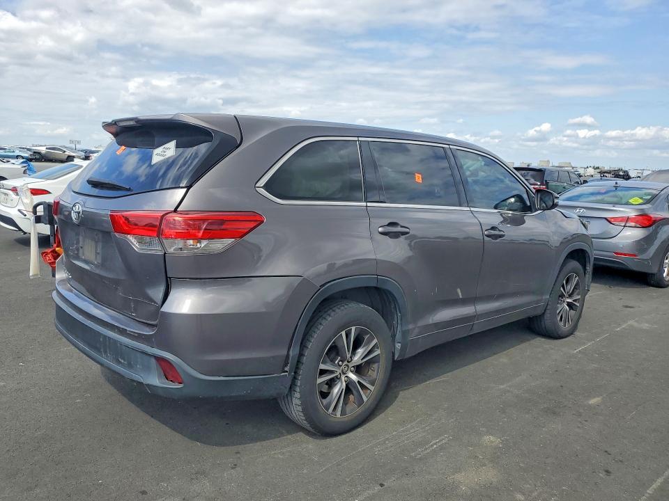 2018 Toyota Highlander VIN 5TDZARFHXJS036430 COPART salvage auction — FRONT END, Ca - Salvage Certificate, sold $6,100 on 2026-07-08 (photo 3)