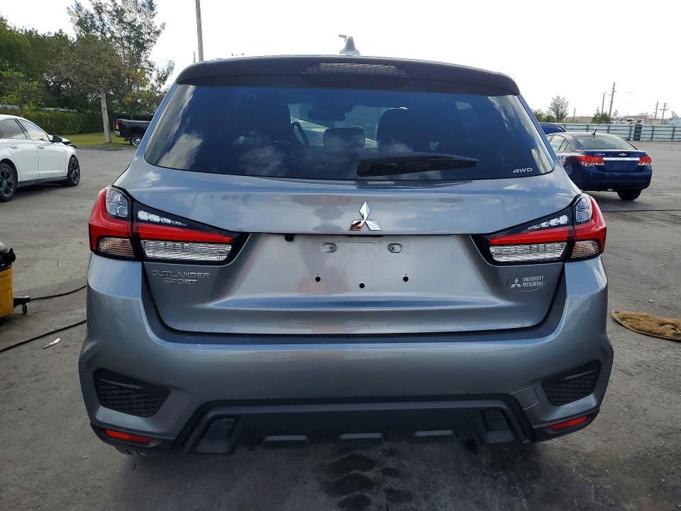 2025 Mitsubishi Outlander VIN JA4ARUAU9SU012172 COPART salvage auction — FRONT END, Salvage Title, sold $800 on 2026-07-27 (photo 6)