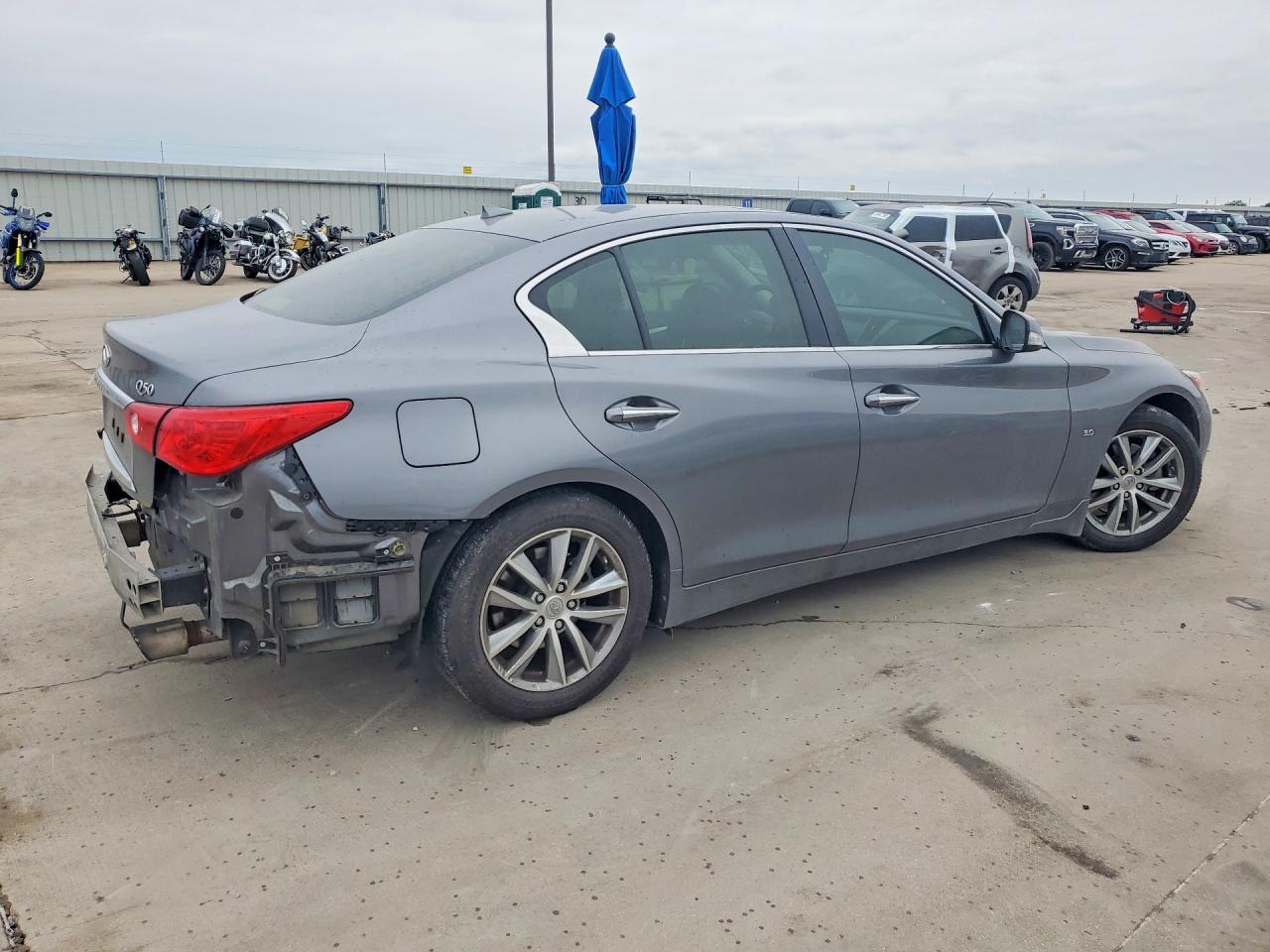 2016 Infiniti Q50 VIN JN1EV7AP7GM305528 COPART salvage auction — Rear End, TX - SALVAGE VEHICLE TITLE, sold $4,050 on 2026-07-02 (photo 3)