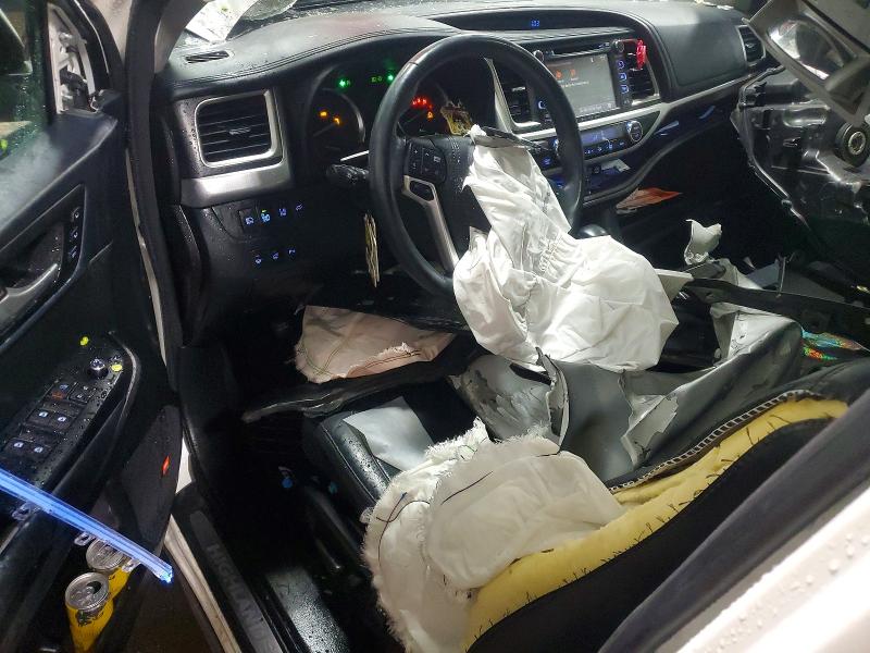 2016 Toyota Highlander VIN 5TDDKRFH0GS261827 COPART salvage auction — FRONT END, Mn - Cert Of Title-Salvage, sold $2,300 on 2026-07-07 (photo 8)
