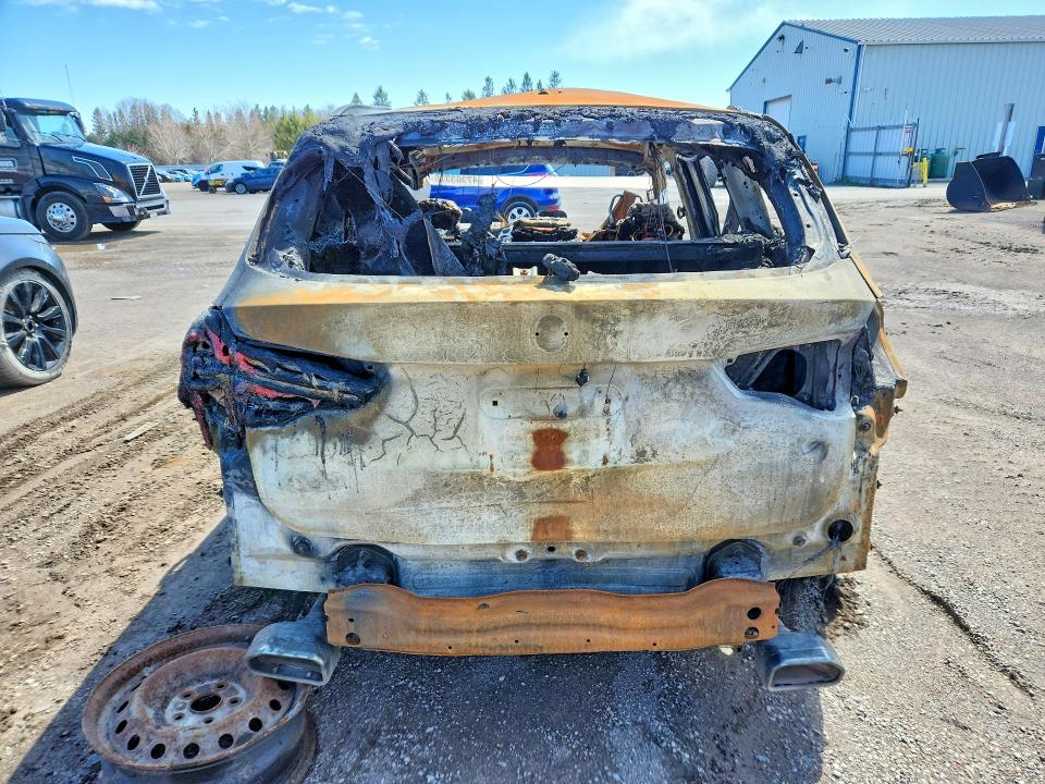 2022 BMW X3 VIN 5UX53DP04N9K31821 COPART salvage auction — VANDALISM, On - No Title Available, sold $375 on 2026-07-28 (photo 6)