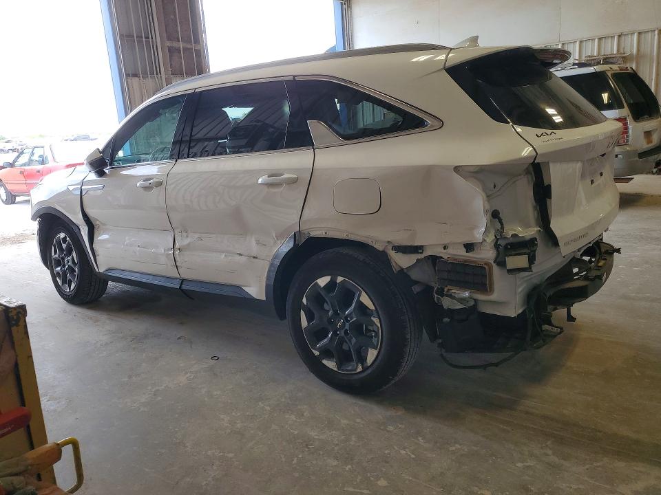 2025 Kia Sorento VIN 5XYRL4JC7SG361978 COPART salvage auction — SIDE, Tx - Salvage Vehicle Title, sold $13,700 on 2026-07-17 (photo 2)