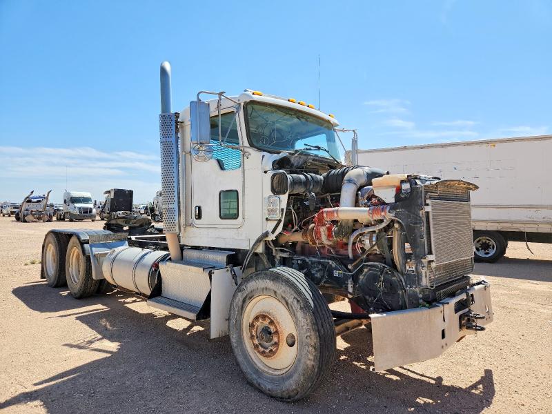2012 K&w T800 VIN 1XKDD49X7CJ307570 COPART salvage auction — STRIPPED, TX - SALVAGE VEHICLE TITLE, sold $6,800 on 2026-07-08 (photo 1)
