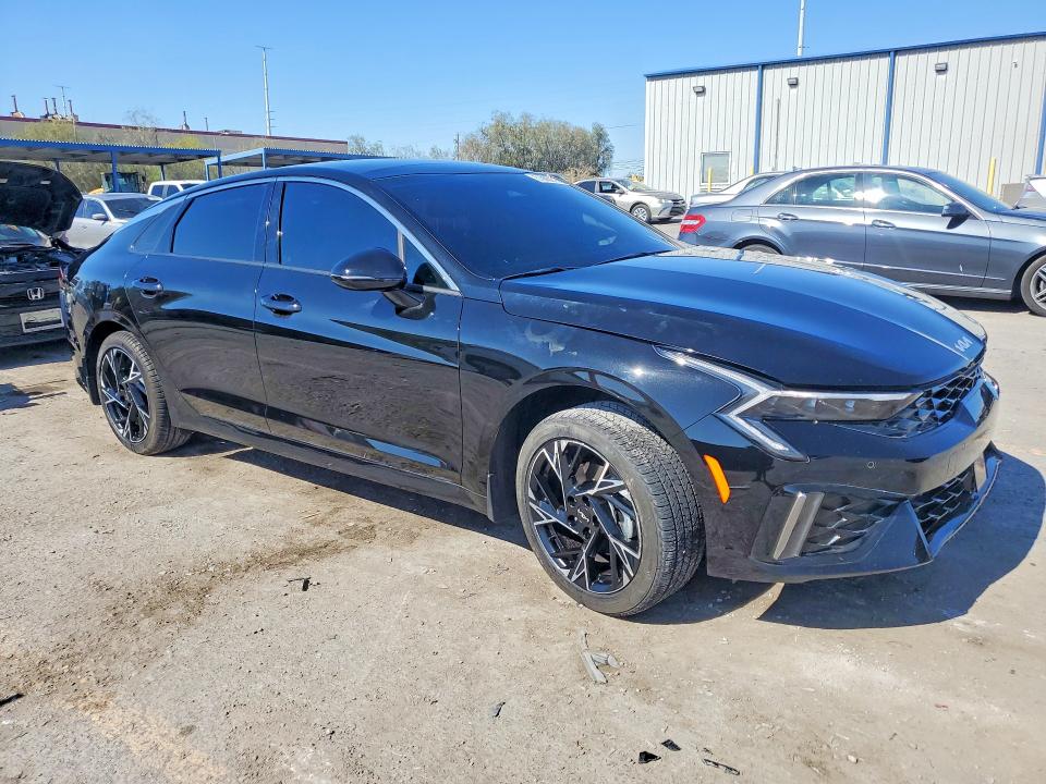 2025 Kia K5 VIN KNAG64J70S5374689 COPART salvage auction — SIDE, Nv - Salvage Title, sold $7,300 on 2026-07-16 (photo 4)