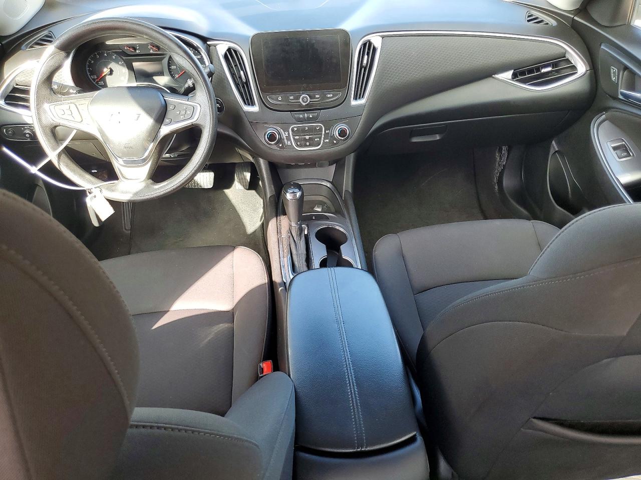 2020 Chevrolet Malibu Limited VIN 1G1ZD5ST3LF098256 COPART salvage auction — All Over, TX - SALVAGE VEHICLE TITLE, sold $800 on 2026-06-29 (photo 8)