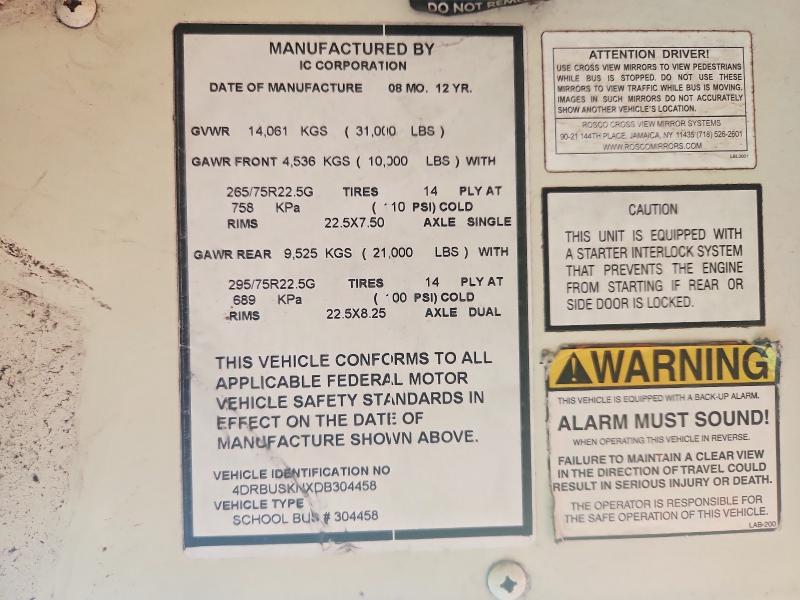 2013 Ic VIN 4DRBUSKNXDB304458 COPART salvage auction — MINOR DENT/SCRATCHES, Tx - Certificate Of Title, sold $1,400 on 2026-09-04 (photo 9)