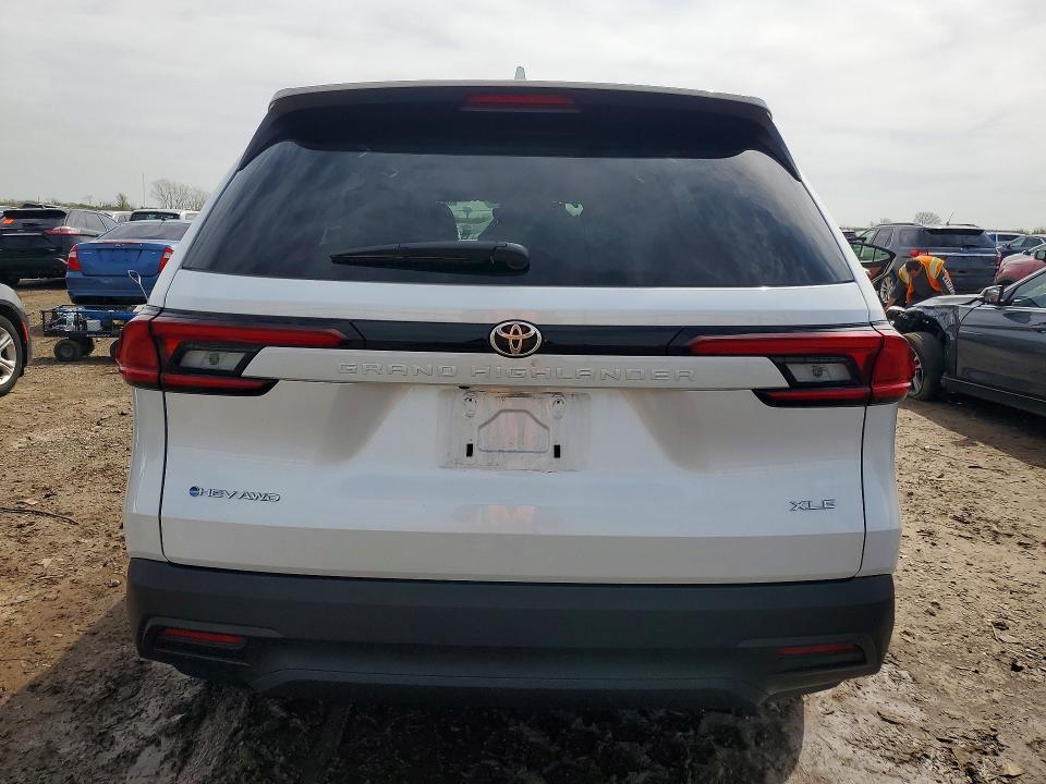 2026 Toyota Highlander VIN 5TDACAB55TS069942 COPART salvage auction — FRONT END, Il - Salvage Certificate, sold $17,100 on 2026-07-09 (photo 6)