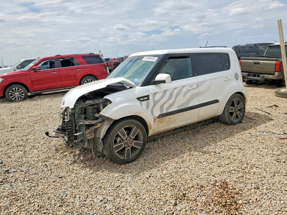 2011 Kia Soul VIN KNDJT2A27B7727119 COPART salvage auction — FRONT END, Tx - Salvage Vehicle Title, sold $425 on 2026-07-28 (photo 1)