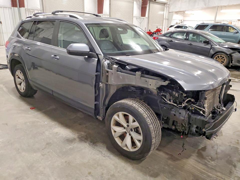 2019 Volkswagen Atlas VIN 1V2LR2CA0KC588596 COPART salvage auction — FRONT END, Salvage Title, sold $4,000 on 2026-08-03 (photo 4)