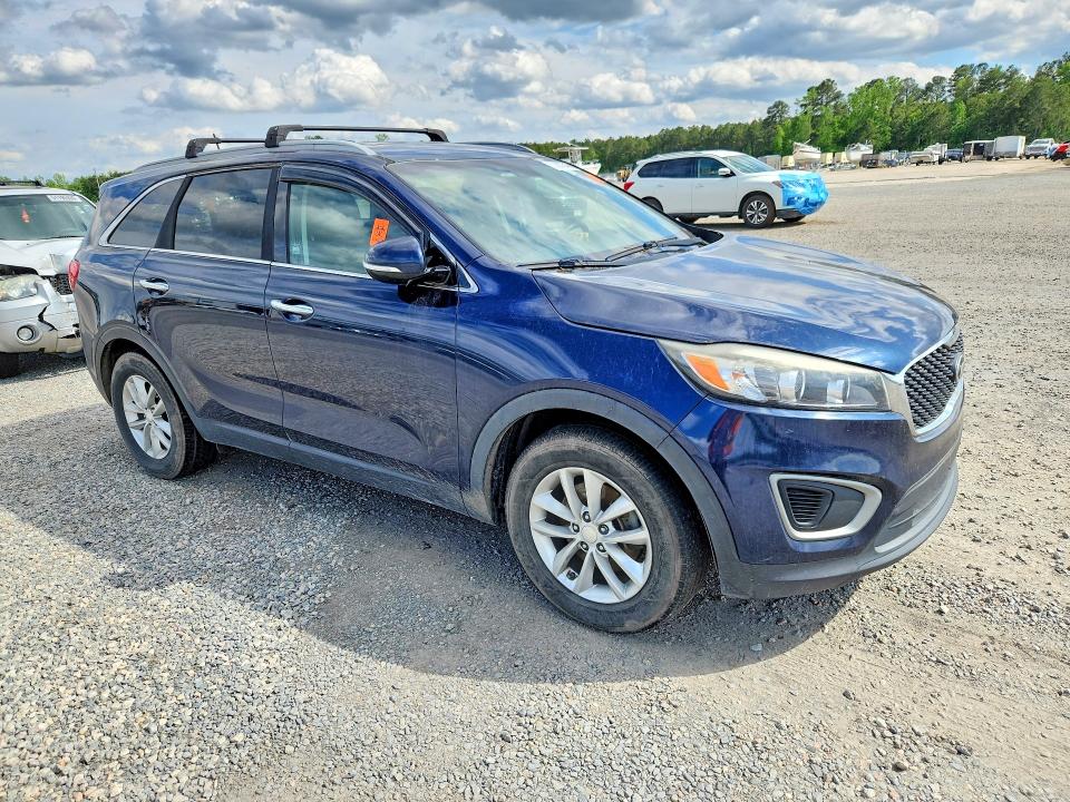 2016 Kia Sorento VIN 5XYPG4A54GG142559 COPART salvage auction — VANDALISM, Nc - Salvage Certificate Of Title, sold $225 on 2026-07-27 (photo 4)