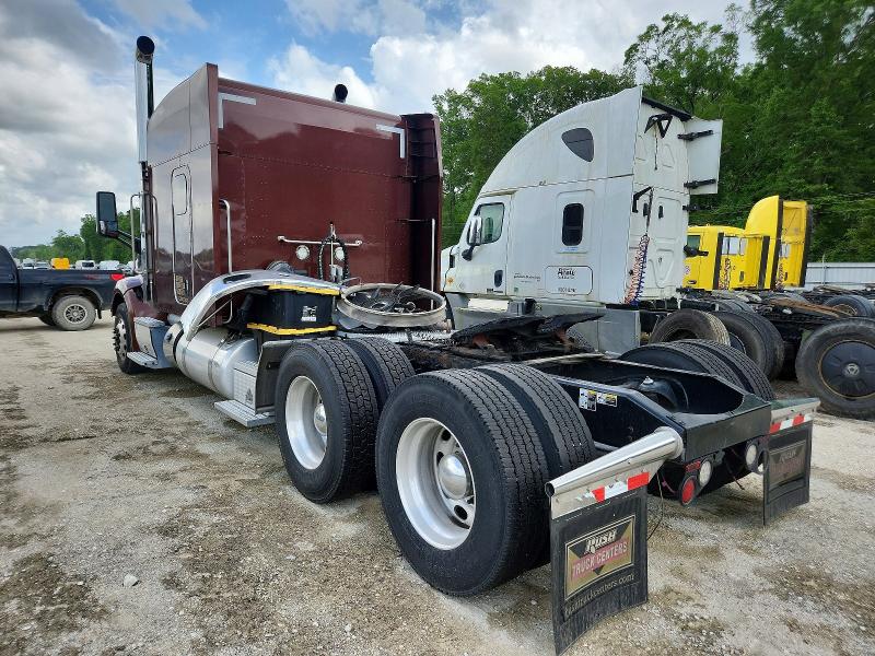 2019 Peterbilt 579 VIN 1XPBD49X5KD267018 COPART salvage auction — FRONT END, MO - SALVAGE CERTIFICATE OF TITLE, sold $5,000 on 2026-07-30 (photo 3)