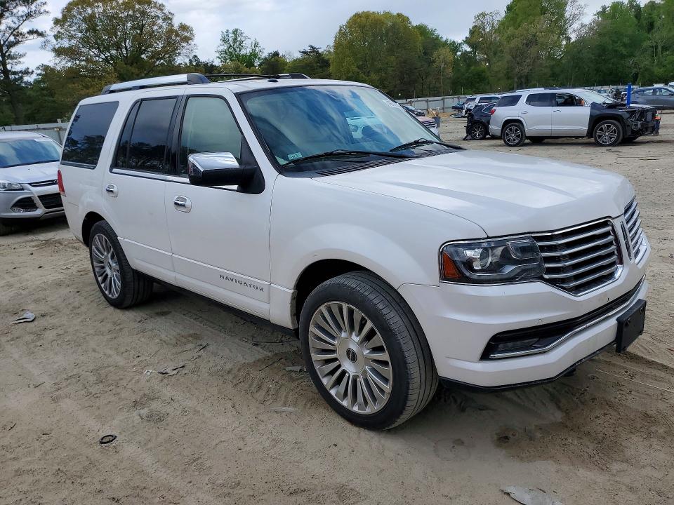 2015 Lincoln Navigator VIN 5LMJJ2JT1FEJ05818 COPART salvage auction — NORMAL WEAR, Salvage Title, sold $875 on 2026-07-21 (photo 4)