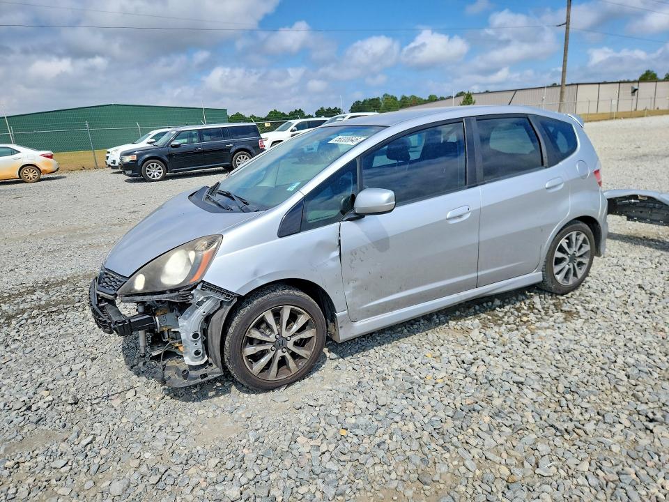 2013 Honda Fit VIN JHMGE8H51DC066669 COPART salvage auction — FRONT END, Salvage Title, sold $600 on 2026-07-28 (photo 1)